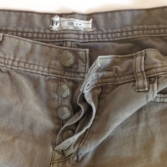 Free People Cut Off Button Fly Green/Khaki Jean Shorts women’s  | 30 - Picture 3 of 6
